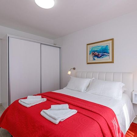 Apartments Lavizatic Poreč Extérieur photo