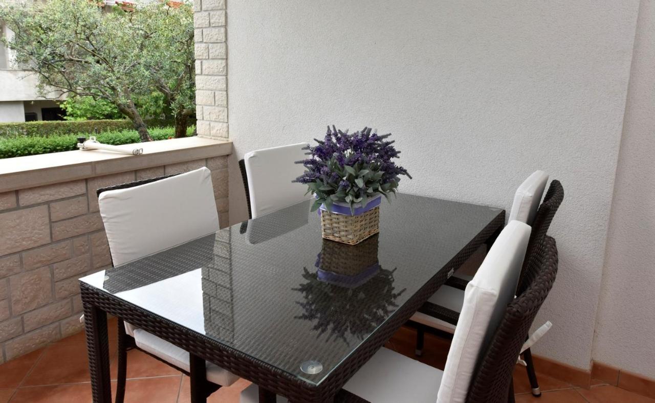 Apartments Lavizatic Poreč Extérieur photo