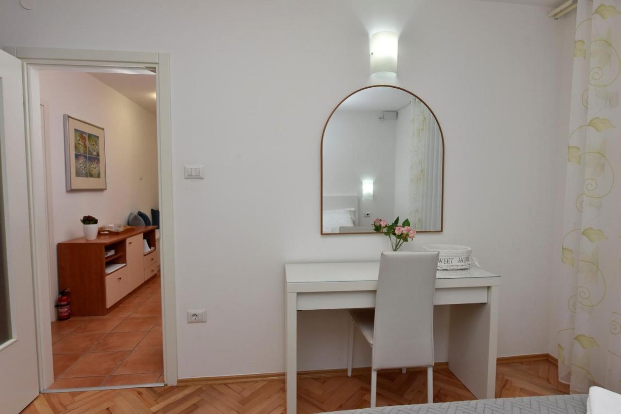 Apartments Lavizatic Poreč Extérieur photo