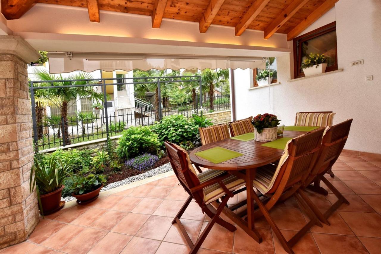 Apartments Lavizatic Poreč Extérieur photo